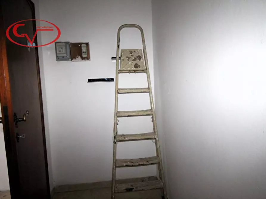 Immagine 4 di Negozio in affitto  a San Giovanni Valdarno