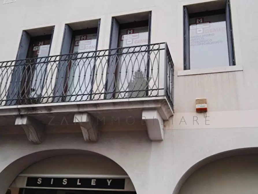 Immagine 12 di Negozio in affitto  a Castelfranco Veneto