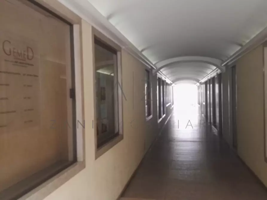 Immagine 30 di Negozio in affitto  a Castelfranco Veneto