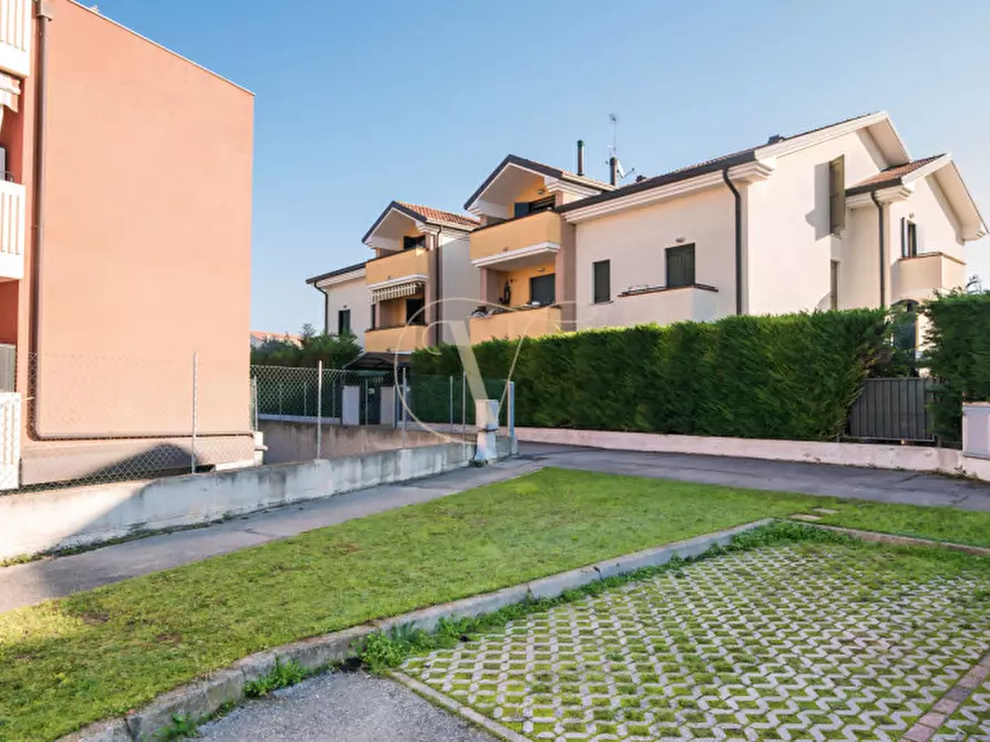 Immagine 25 di Appartamento in vendita  in Piazzetta San Marco 2 a Bovolenta