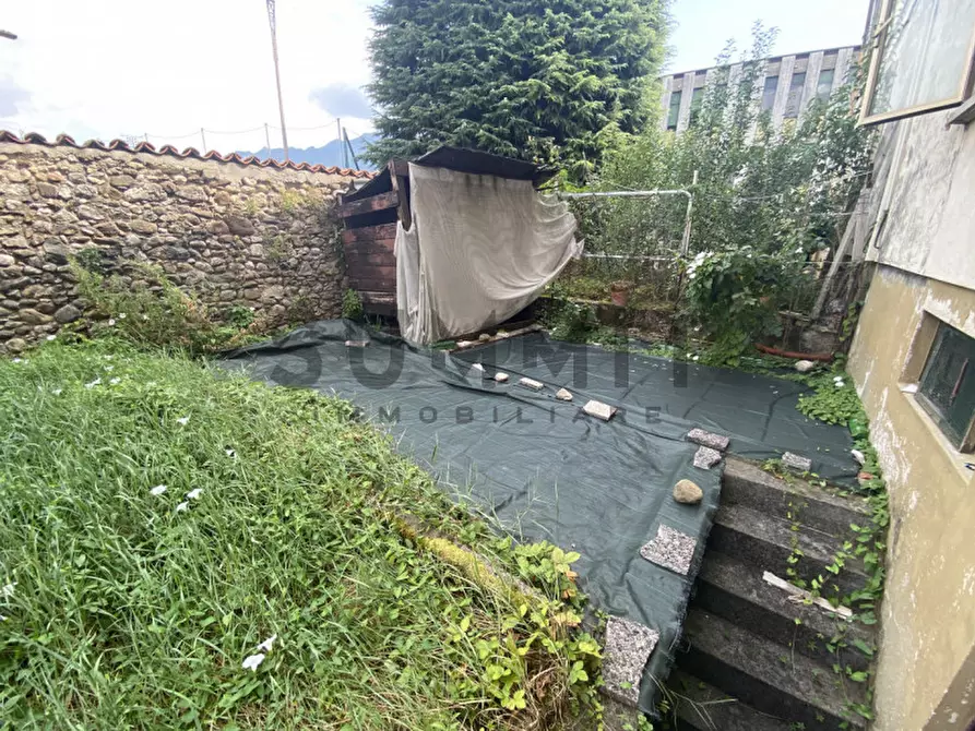 Immagine 11 di Appartamento in vendita  a Schio