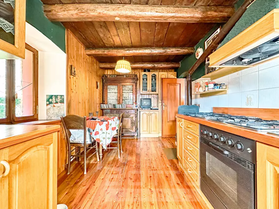 Immagine 5 di Casa indipendente in vendita  in frazione Carata via Artogna a Campertogno