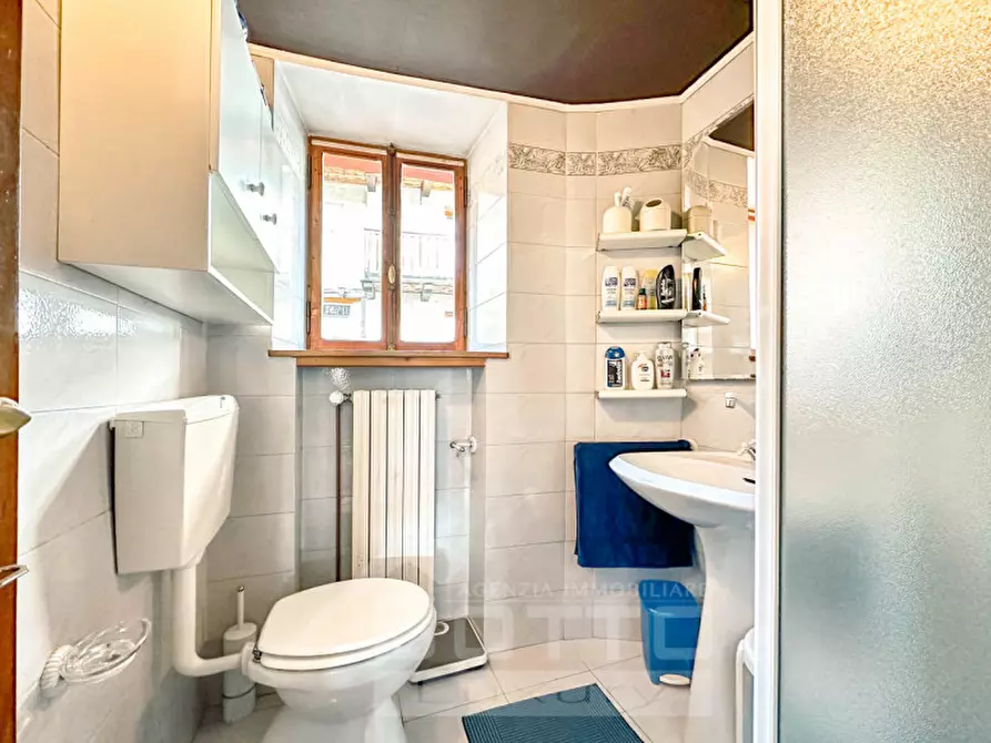 Immagine 16 di Casa indipendente in vendita  in frazione Carata via Artogna a Campertogno