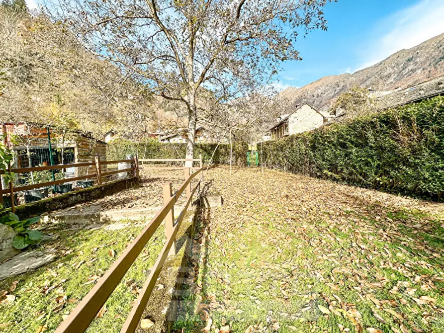 Immagine 22 di Casa indipendente in vendita  in frazione Carata via Artogna a Campertogno