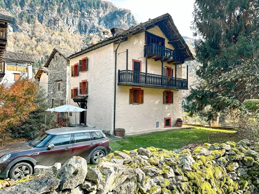 Immagine 29 di Casa indipendente in vendita  in frazione Carata via Artogna a Campertogno