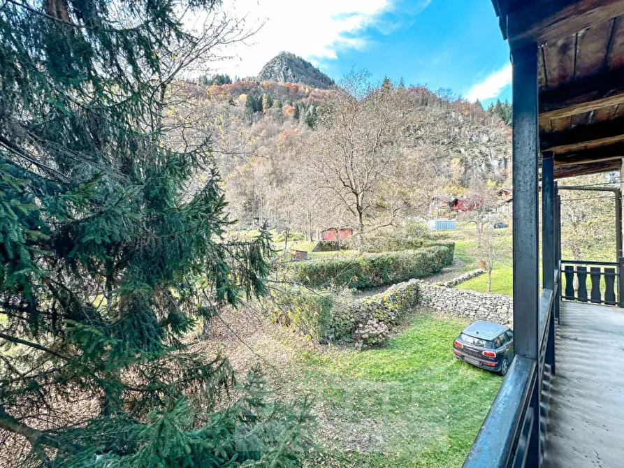 Immagine 36 di Casa indipendente in vendita  in frazione Carata via Artogna a Campertogno