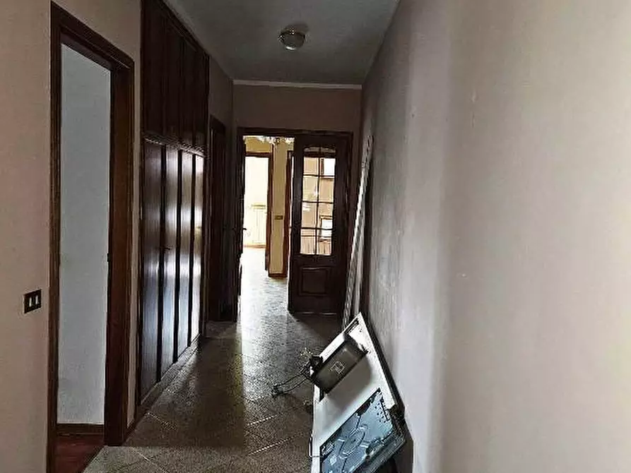 Immagine 18 di Laboratorio in vendita  in via guerci a Langhirano