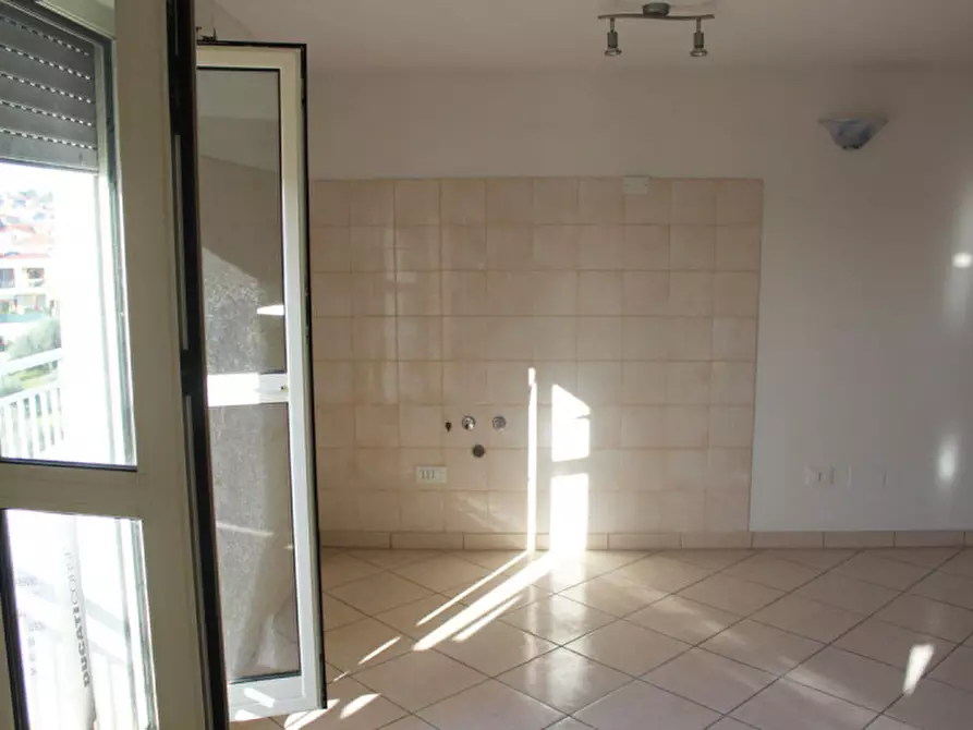 Immagine 6 di Appartamento in vendita  in via cervone 23 a Pescara