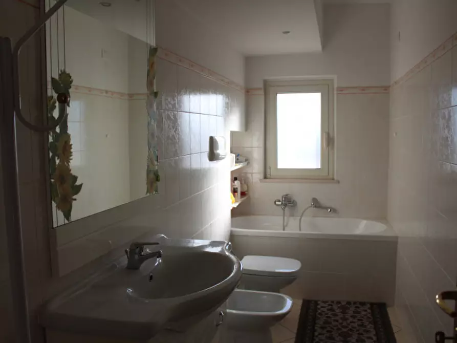 Immagine 14 di Appartamento in vendita  in via cervone 23 a Pescara