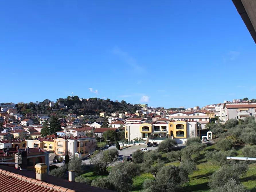 Immagine 20 di Appartamento in vendita  in via cervone 23 a Pescara