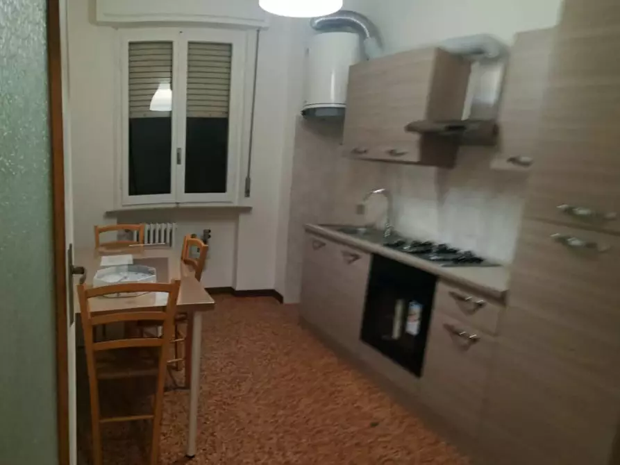 Immagine 4 di Appartamento in affitto  in via A e G Isola, 37 a Parma