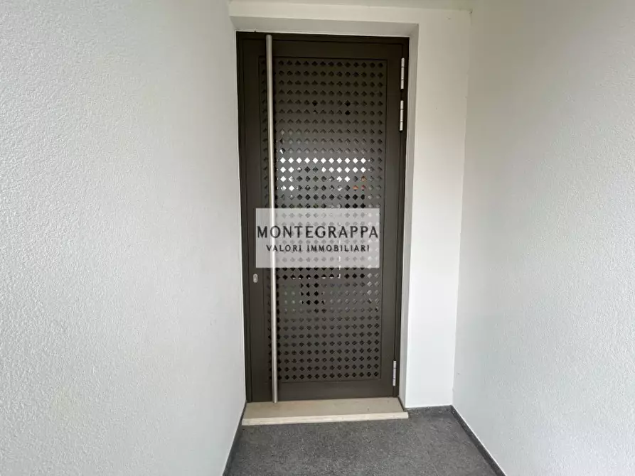 Immagine 1 di Appartamento in vendita  in Via Giotto a Castelfranco Veneto