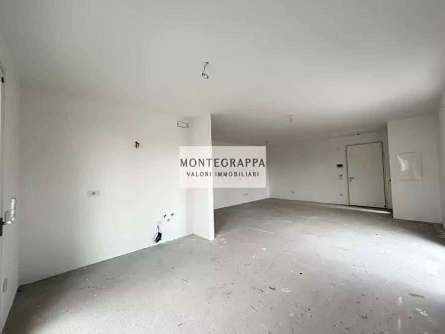 Immagine 8 di Appartamento in vendita  in Via Giotto a Castelfranco Veneto