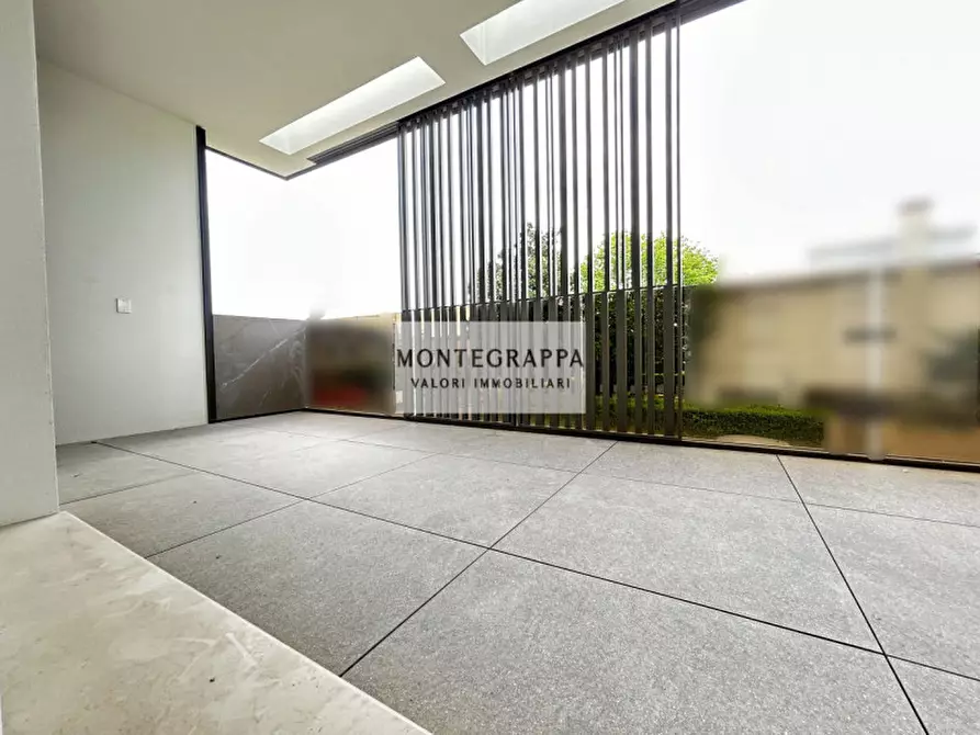 Immagine 10 di Appartamento in vendita  in Via Giotto a Castelfranco Veneto