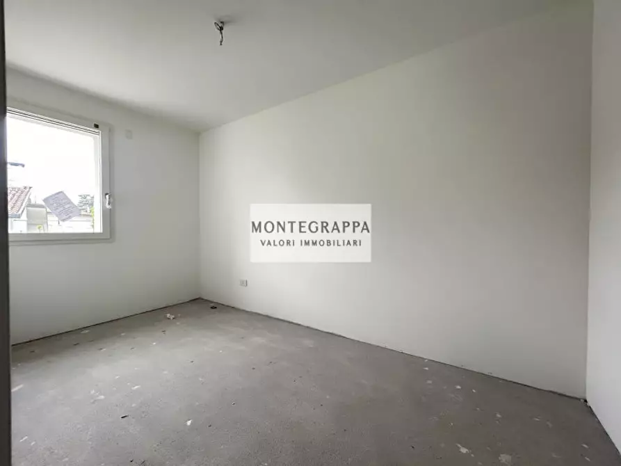 Immagine 19 di Appartamento in vendita  in Via Giotto a Castelfranco Veneto