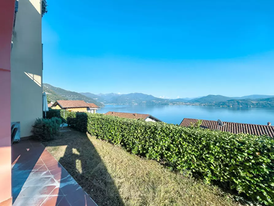 Immagine 3 di Appartamento in vendita  in Via panoramica a Oggebbio