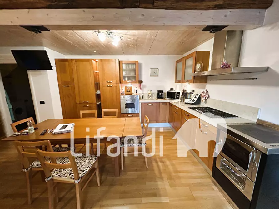 Immagine 10 di Appartamento in vendita  in via Giuseppe Garibaldi a Mezzolombardo