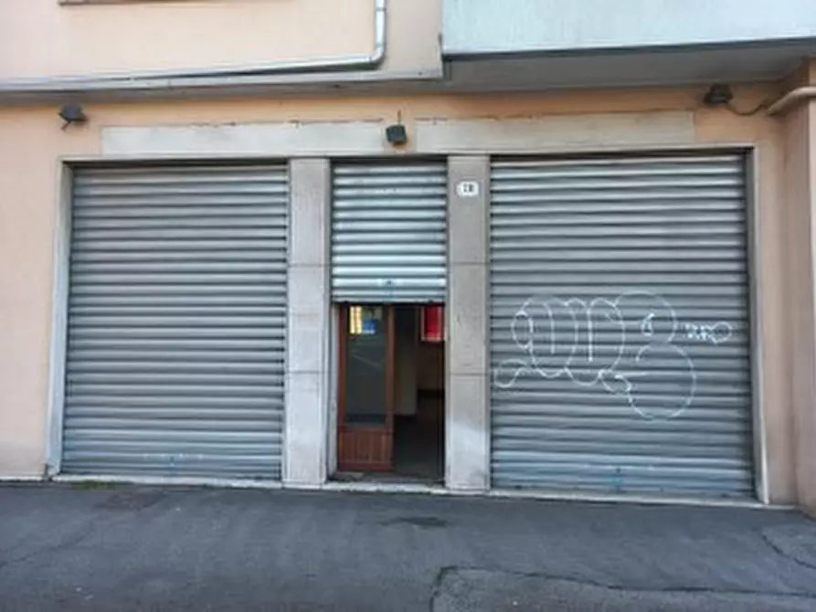 Immagine 1 di Negozio in vendita  in Via Scarsellini, 20 a Venezia