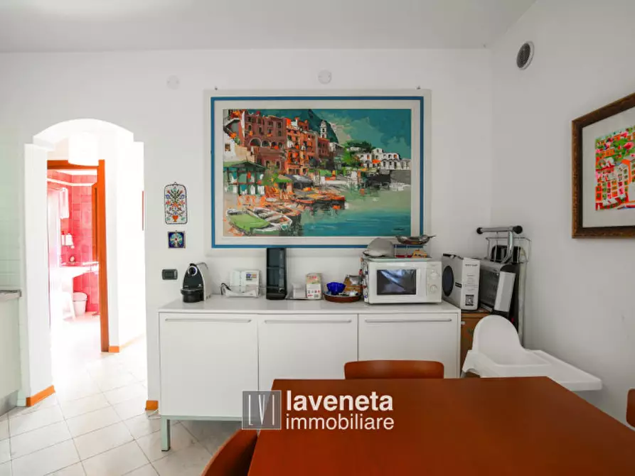 Immagine 2 di Casa trifamiliare in vendita  a Caorle