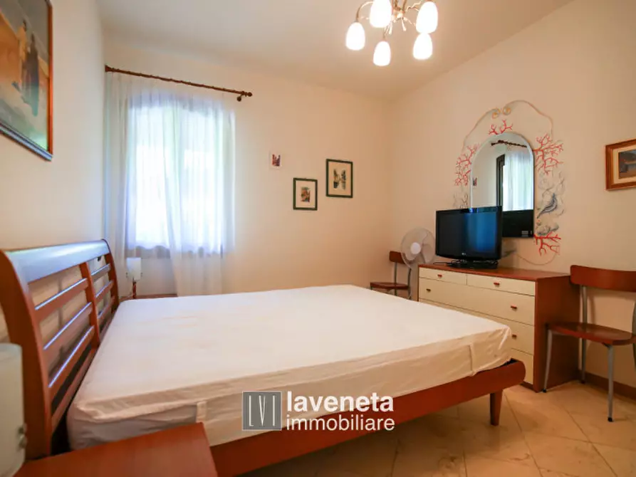 Immagine 7 di Casa trifamiliare in vendita  a Caorle