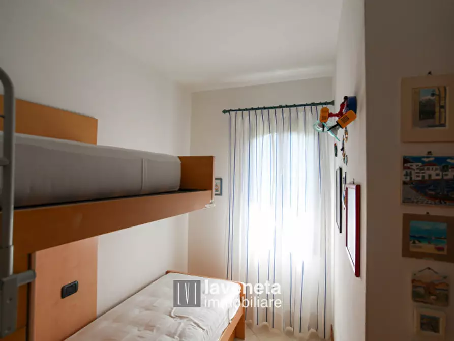 Immagine 8 di Casa trifamiliare in vendita  a Caorle