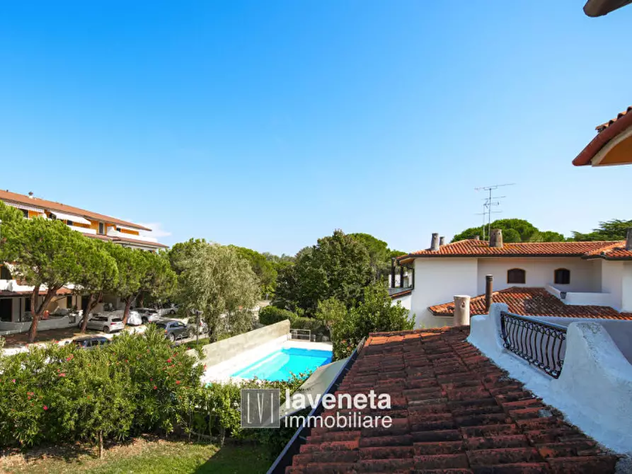 Immagine 18 di Casa trifamiliare in vendita  a Caorle