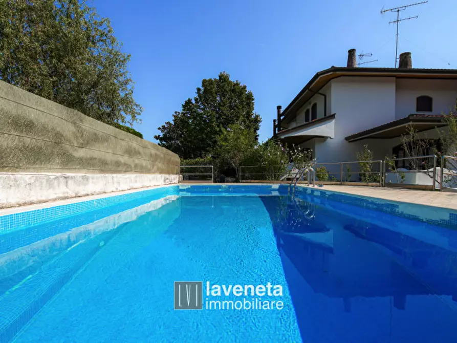 Immagine 27 di Casa trifamiliare in vendita  a Caorle