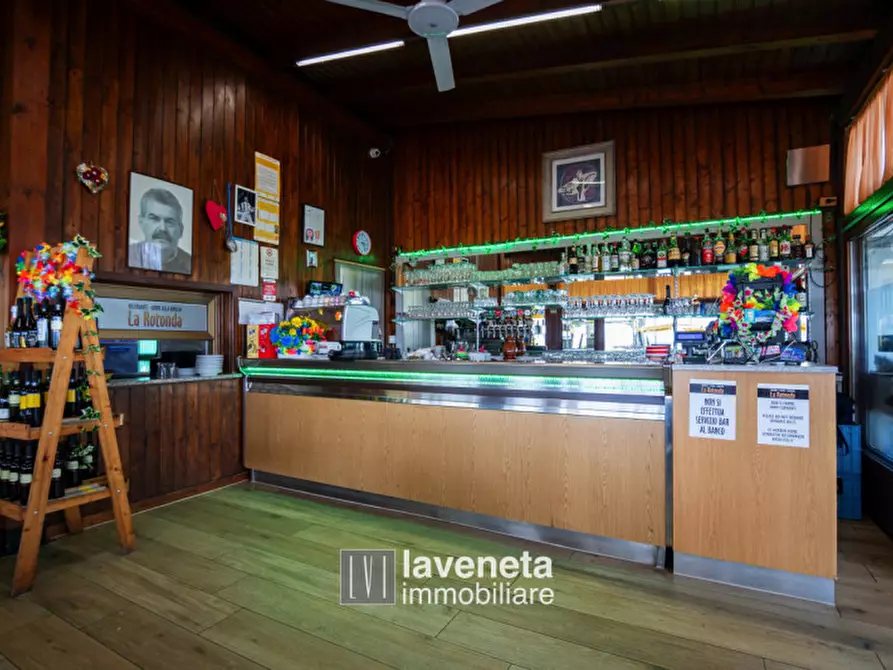 Immagine 4 di Attività commerciale in vendita  a Santo Stino Di Livenza