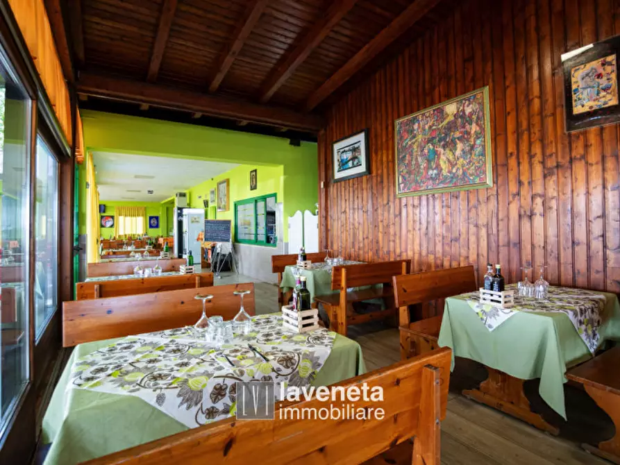 Immagine 5 di Attività commerciale in vendita  a Santo Stino Di Livenza
