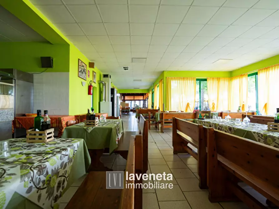 Immagine 9 di Attività commerciale in vendita  a Santo Stino Di Livenza