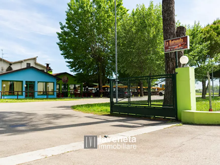 Immagine 27 di Attività commerciale in vendita  a Santo Stino Di Livenza