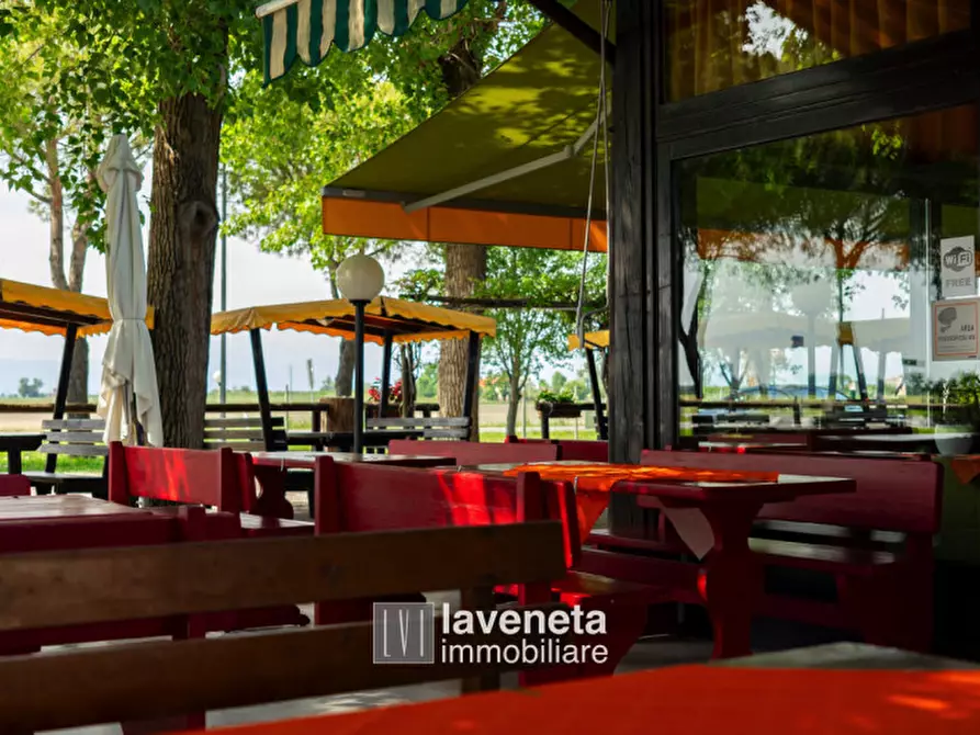 Immagine 30 di Attività commerciale in vendita  a Santo Stino Di Livenza