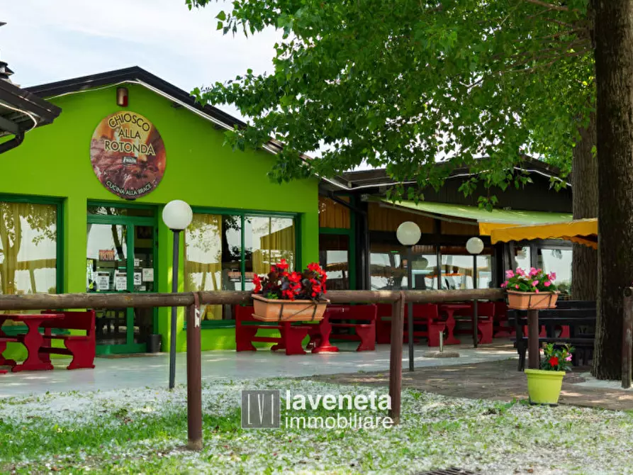 Immagine 31 di Attività commerciale in vendita  a Santo Stino Di Livenza