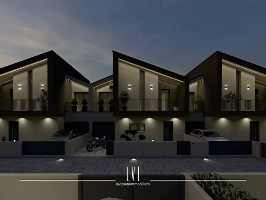 Immagine 2 di Casa bifamiliare in vendita  in via del centenario 39 a San Donà Di Piave