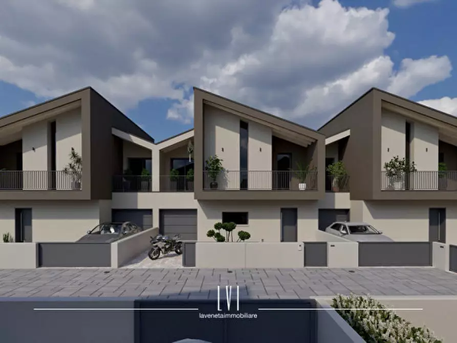 Immagine 9 di Casa bifamiliare in vendita  in via del centenario 39 a San Donà Di Piave