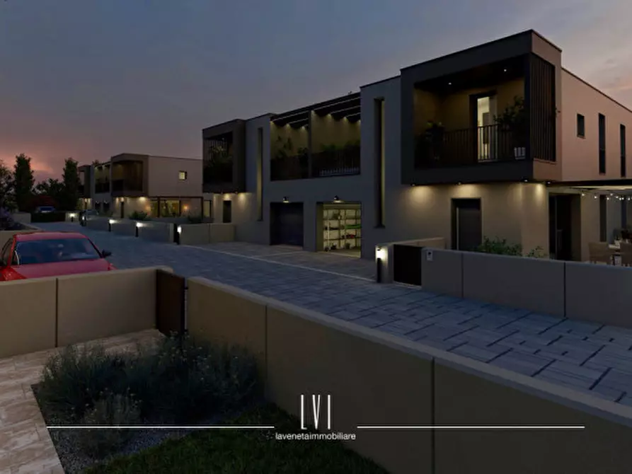 Immagine 7 di Villetta a schiera in vendita  in via misurina 72 a San Donà Di Piave