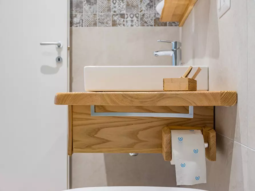 Immagine 32 di Appartamento in vendita  in VIA SAN CARLO, 30 a Verona