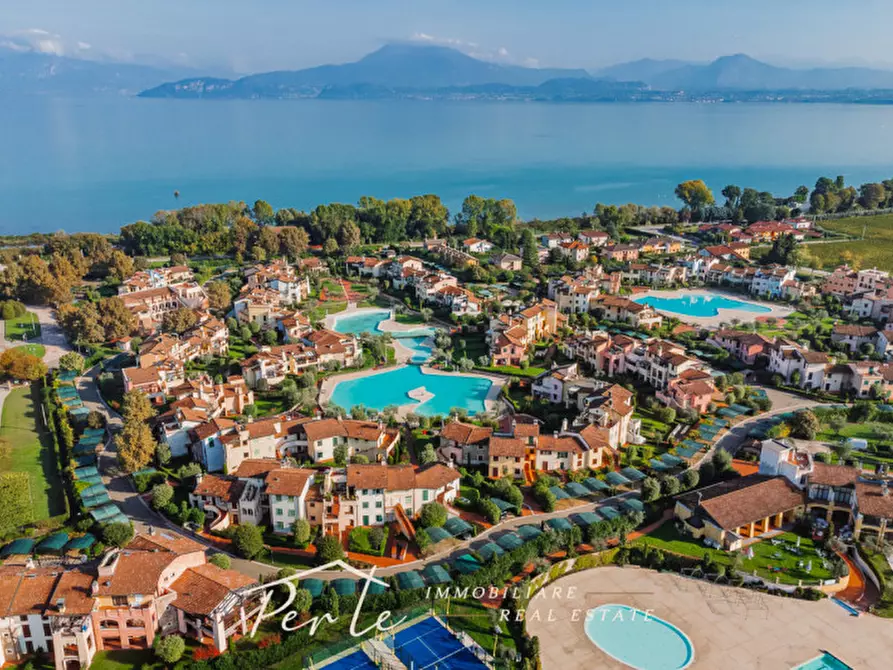 Immagine 6 di Appartamento in vendita  in località sermana 1 a Peschiera Del Garda