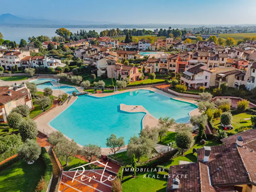 Immagine 7 di Appartamento in vendita  in località sermana 1 a Peschiera Del Garda