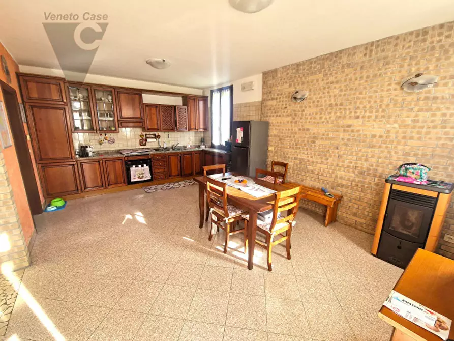 Immagine 3 di Casa indipendente in vendita  in VIA ANDALUSIA a Padova