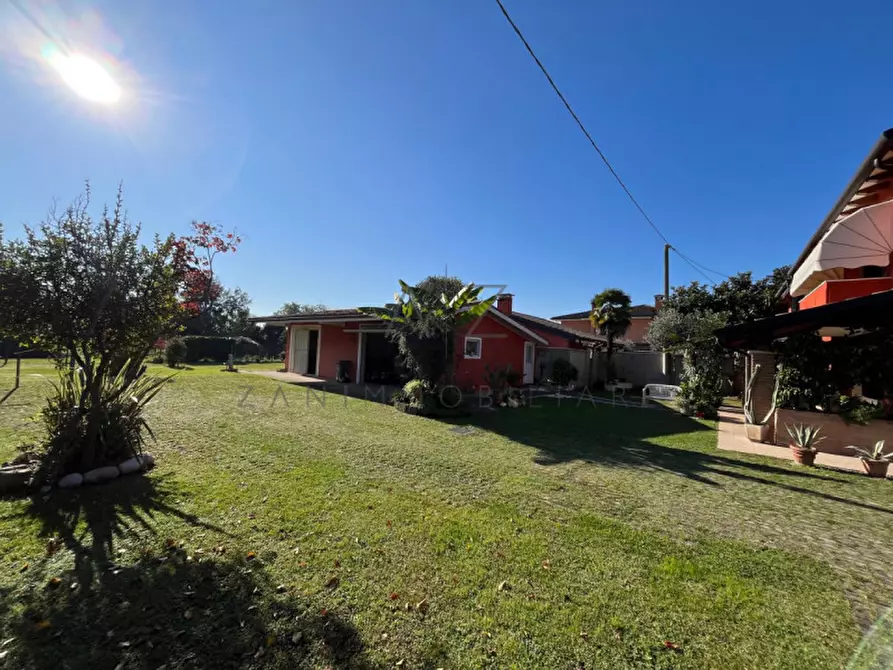 Immagine 6 di Casa bifamiliare in vendita  in Via Castellana a Castelfranco Veneto