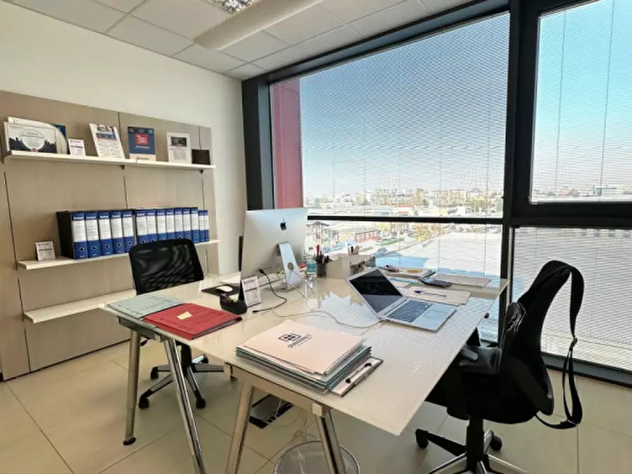 Immagine 7 di Ufficio in affitto  in Via Resistenza 121 a Buccinasco