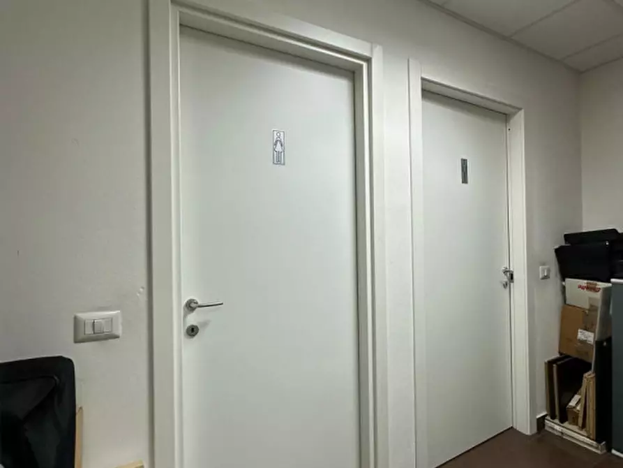 Immagine 24 di Ufficio in affitto  in Via Resistenza 121 a Buccinasco