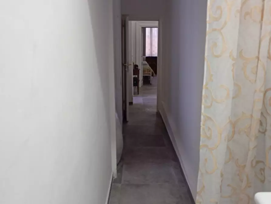 Immagine 7 di Appartamento in affitto  in Via Duomo 85 a Napoli