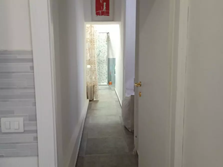 Immagine 13 di Appartamento in affitto  in Via Duomo 85 a Napoli