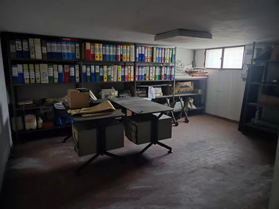 Immagine 8 di Negozio in vendita  in via venezia, 29 a Stra