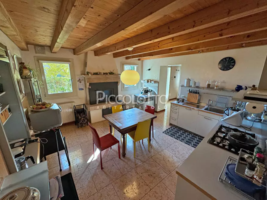 Immagine 12 di Villa in vendita  in via Obledo a Cavaso Del Tomba