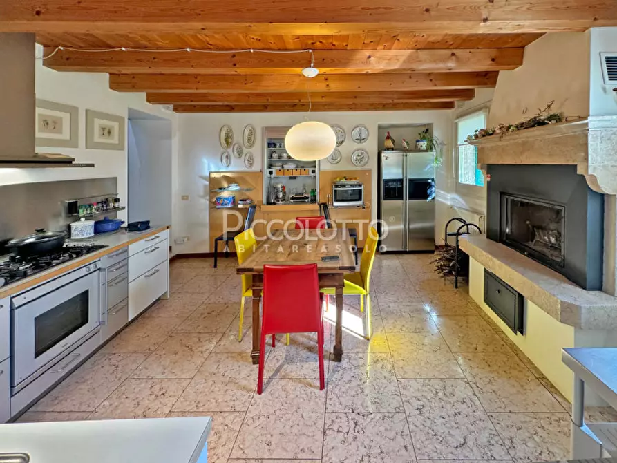 Immagine 14 di Villa in vendita  in via Obledo a Cavaso Del Tomba