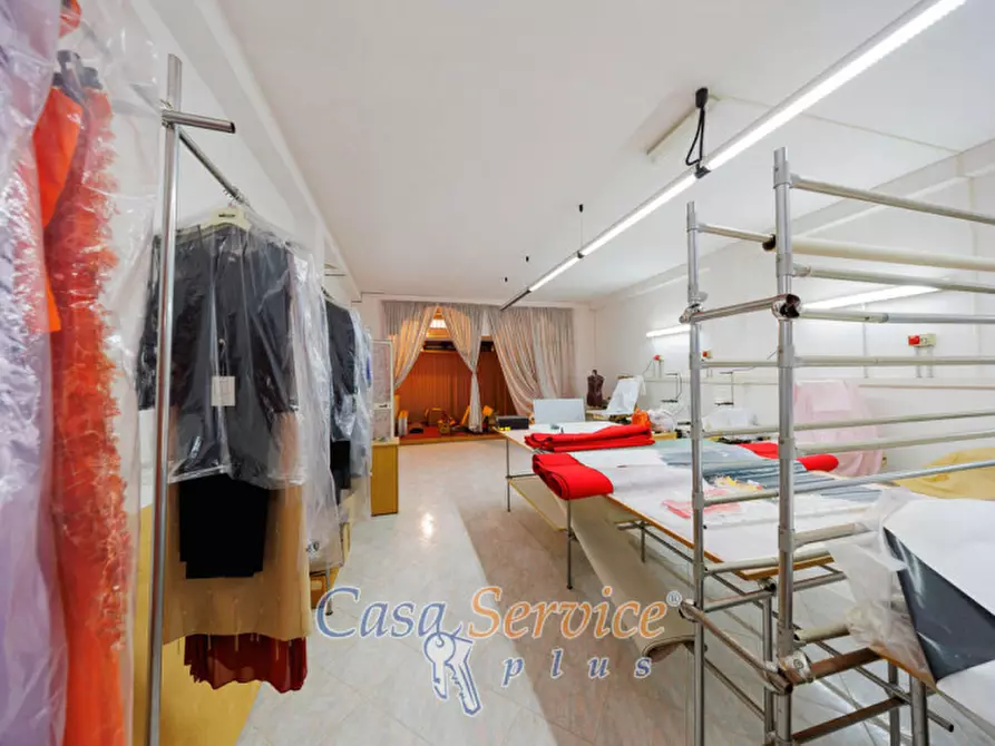 Immagine 2 di Laboratorio in vendita  in Via Martiri d'Ungheria a Ugento