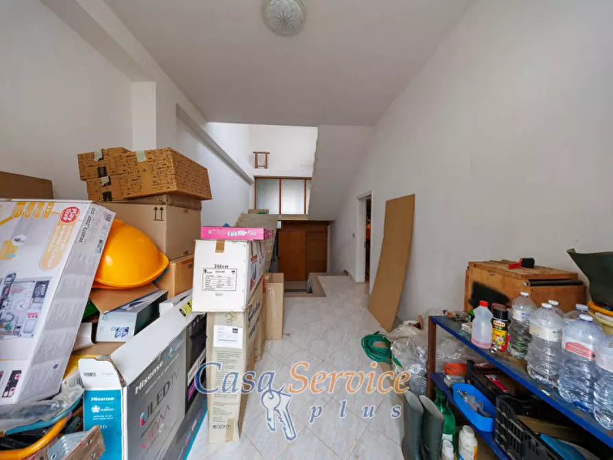 Immagine 14 di Laboratorio in vendita  in Via Martiri d'Ungheria a Ugento